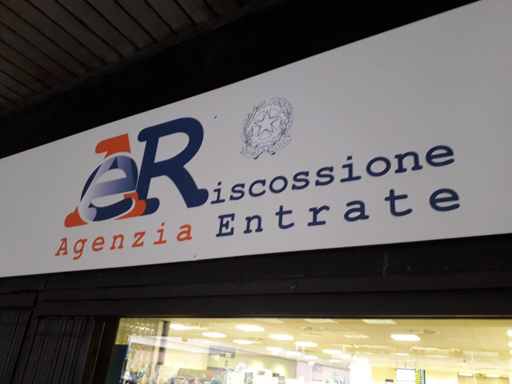 Cerco rapporti a pagamento Cerco rapporti a pagamento
